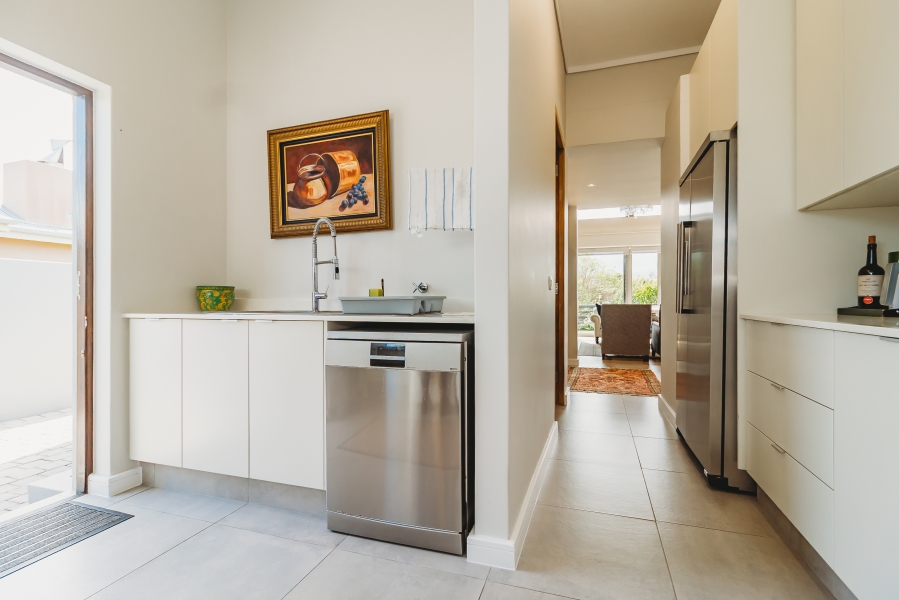 3 Bedroom Property for Sale in Earls Court Lifestyle Estate Western Cape
